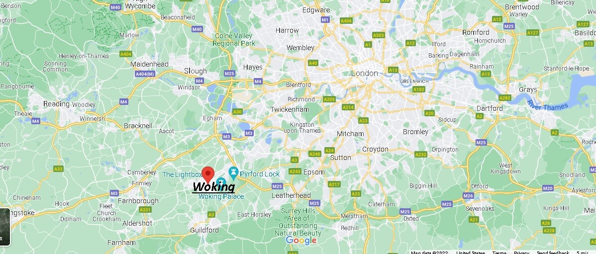What county is Woking in the UK in