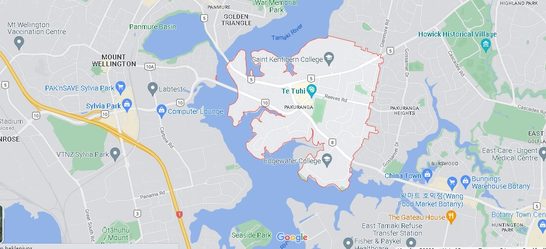 Which district is Pakuranga in